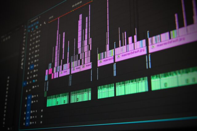 Adobeの映像編集ソフト『After EffectとPremiere』の役割について
