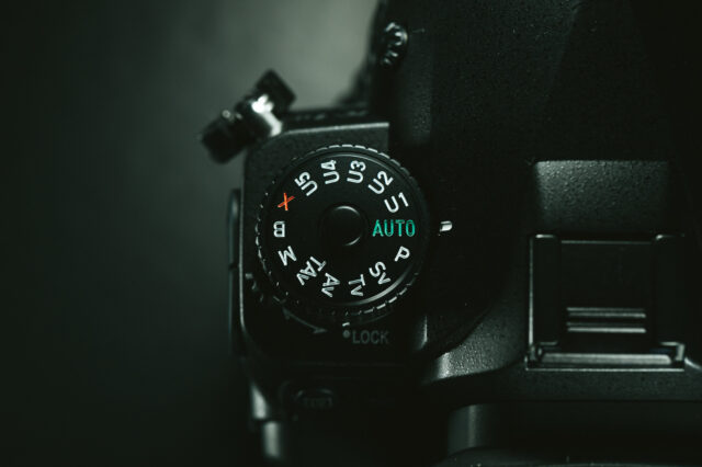 一眼レフカメラの4つの撮影モードについて