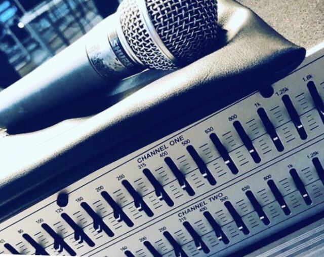 音の調整を行うイコライザーの種類やタイプについて