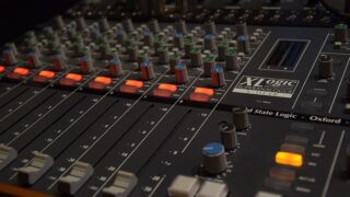 音声をミックスするミキサーの役割や用途について