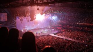 アイドルグループのライブの撮影現場にCAとして参加~ケーブルの敷設作業を担当