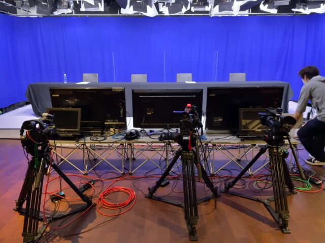 カードゲーム対戦のネット配信現場にカメラマンとして参加～現場の要望に応じて臨機応変に対応