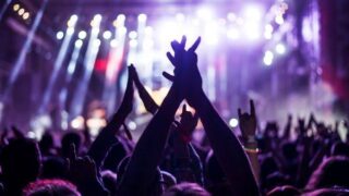 声優のライブイベントの配信・画出し業務にカメラマンとして参加~三脚で固定したカメラで引き画を担当