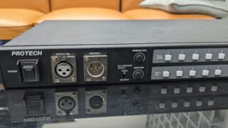 弊社がライブやコンサート等の数多くの現場で使用している『インカムタリーシステム』について