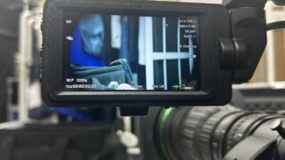 架空アイドルのMV撮影にCAとして参加〜顧客からのズーム要望に合わせ「SONY FX6」に放送用レンズ「UA13」を装着し撮影